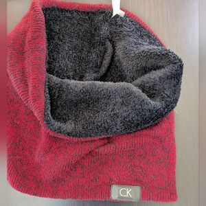 ❄️ Calvin Klein Knit Cowl with Faux Fur Lining